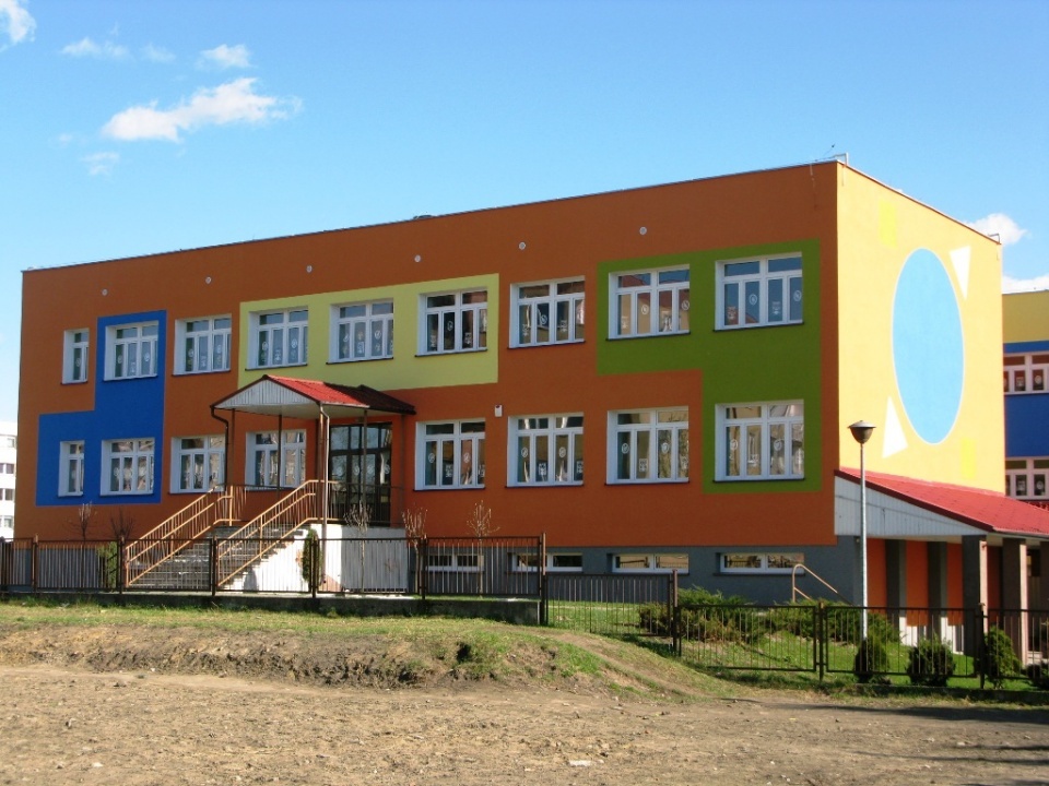 Szkoła Podstawowa nr 3 im. Jarosława Dąbrowskiego w Dębnie
