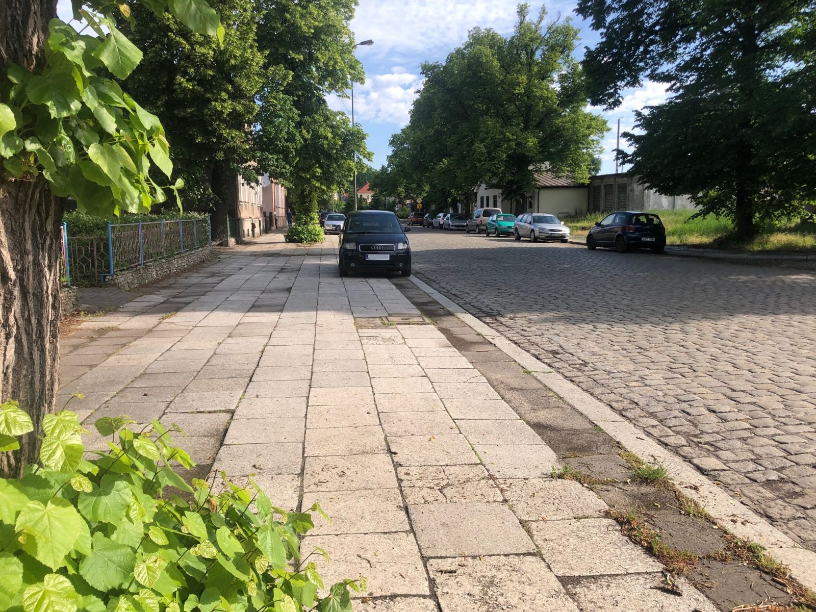 Chodnik do przebudowy na ulicy Baczewskiego 