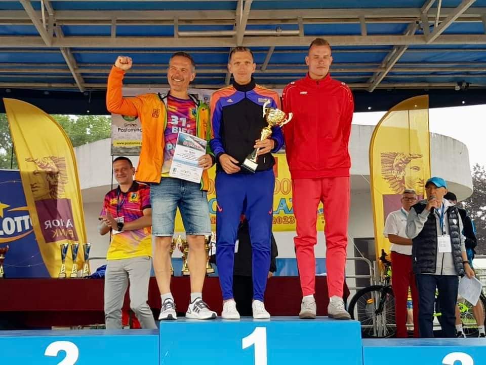 Łukasz Hryciuk na podium pierwsze miejsce