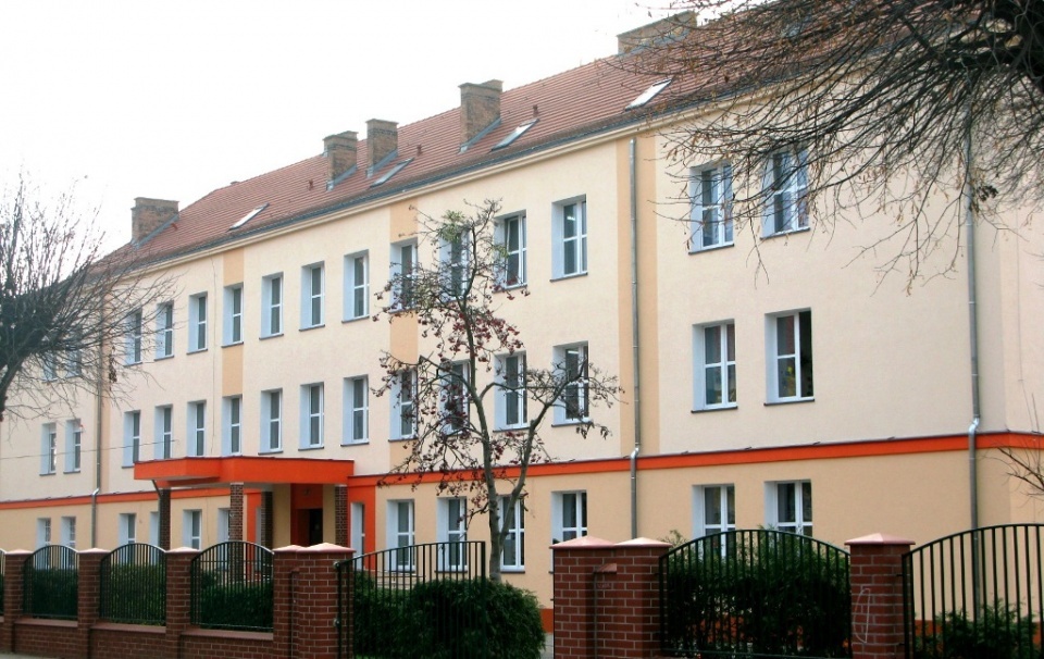 Szkoła Podstawowa nr 1 im. Komisji Edukacji Narodowej w Dębnie